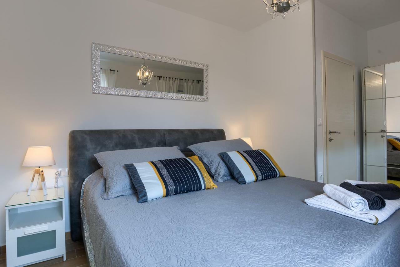 Apartments Dream In Arena 2 Pula Center Free Parking Εξωτερικό φωτογραφία