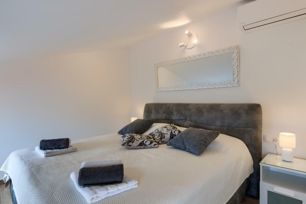 Apartments Dream In Arena 2 Pula Center Free Parking Εξωτερικό φωτογραφία